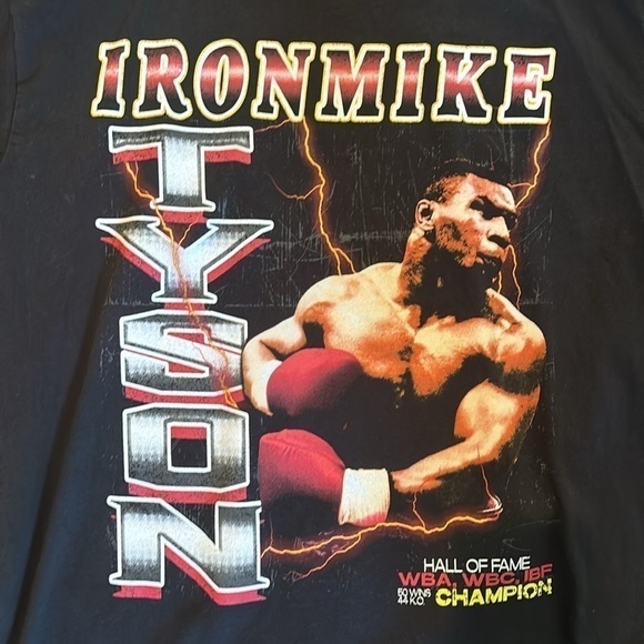 The Greatest - Mike Tyson champion Tee - Picture 2 of 4